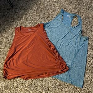 Lot of Women's Sleeveless Tops - Rust and Teal